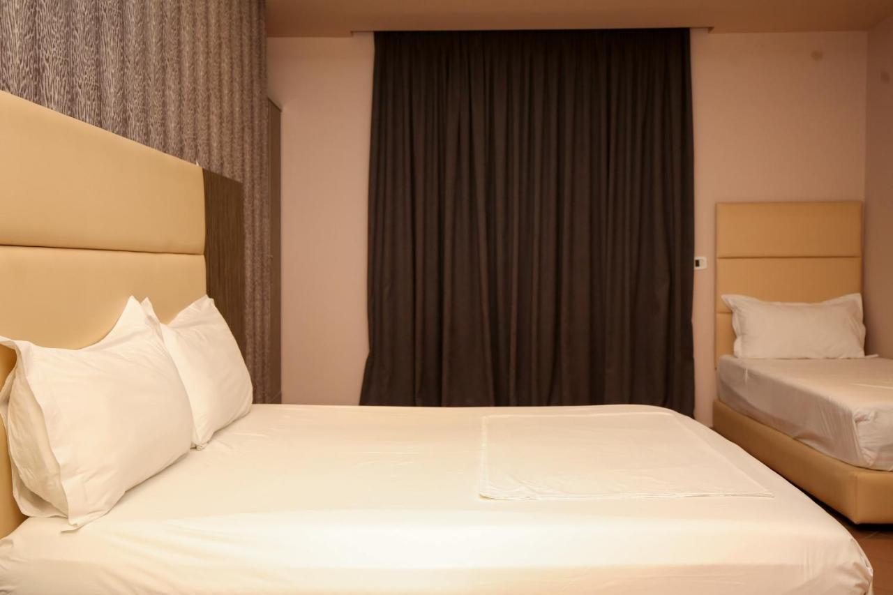 Hotel Aliko Vlore Bagian luar foto