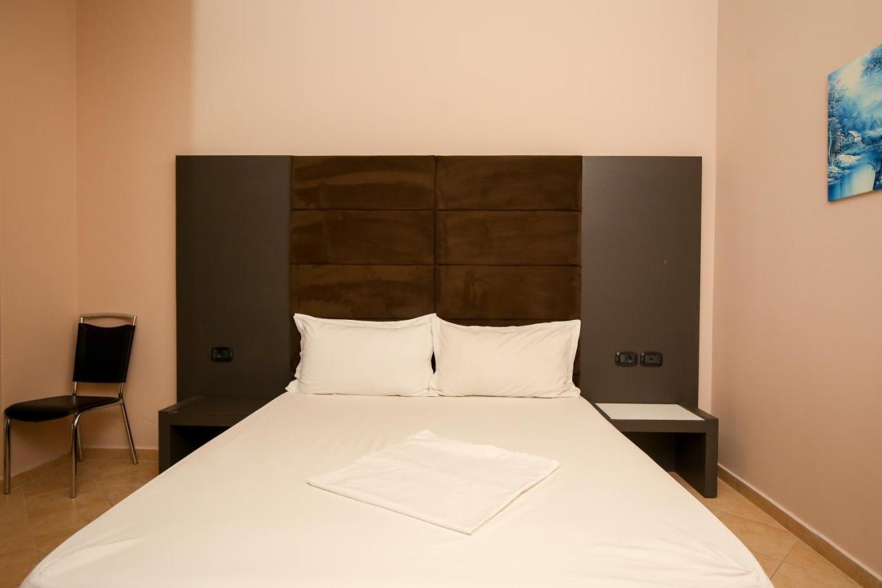 Hotel Aliko Vlore Bagian luar foto