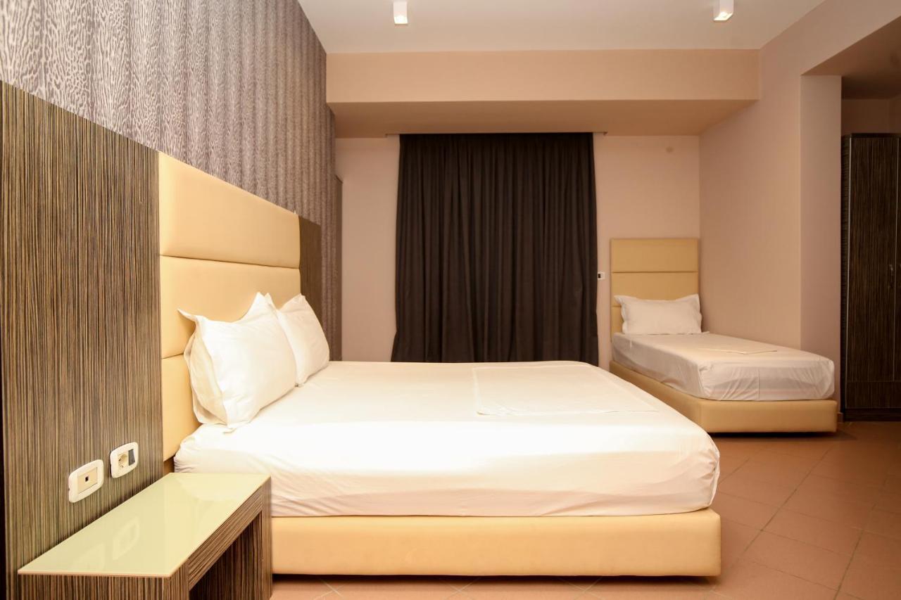 Hotel Aliko Vlore Bagian luar foto
